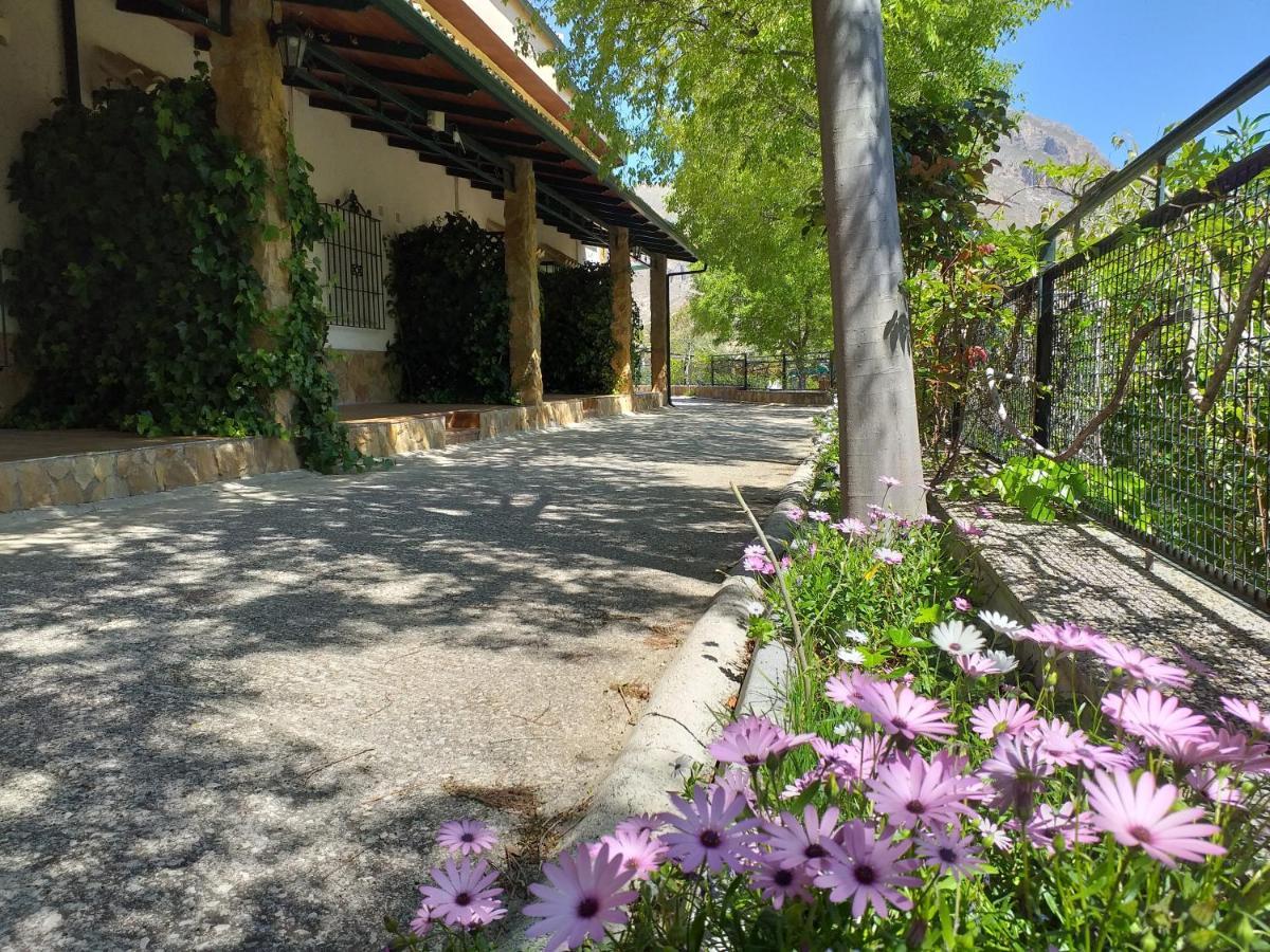 Gasthaus Cortijo El Cercadillo Bedmar y Garciez Exterior foto